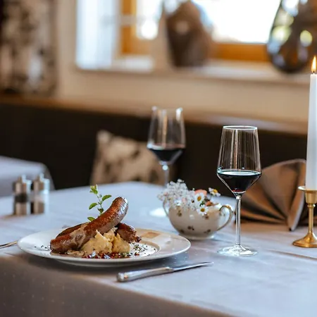 מלון & Restaurant Kronenhof Am Weser-radweg 3*