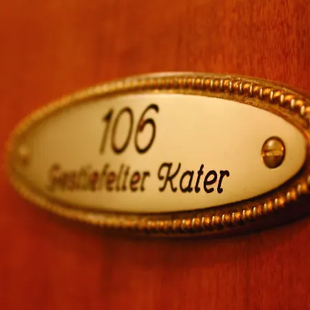 & Restaurant Kronenhof Am Weser-radweg Hotel 3*