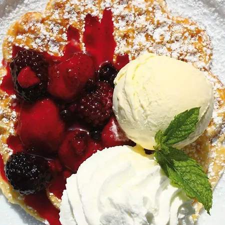 & Restaurant Kronenhof Am Weser-radweg 3*