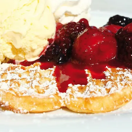 & Restaurant Kronenhof Am Weser-radweg ホテル オーバーヴェーザー