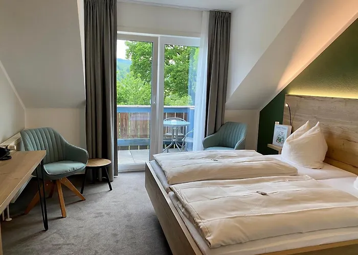 Hotel & Restaurant Kronenhof Am Weser-radweg Oberweser