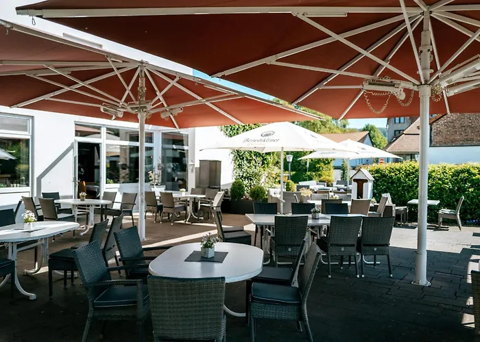 & Restaurant Kronenhof Am Weser-radweg Hotel 3*
