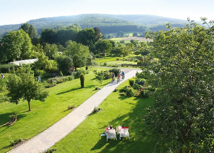 & Restaurant Kronenhof Am Weser-radweg 3*
